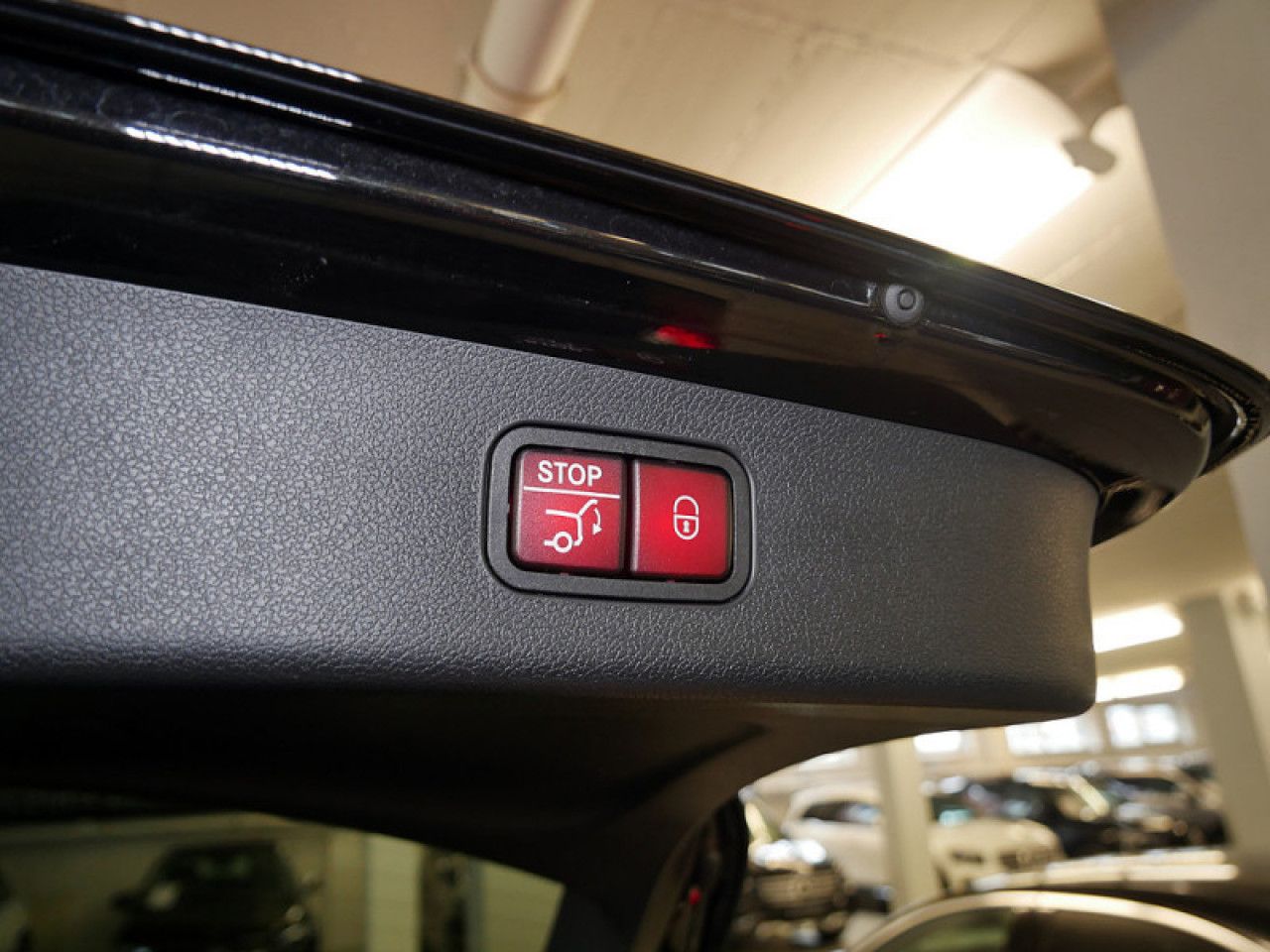Mercedes-Benz E-Klasse – Bild 13
