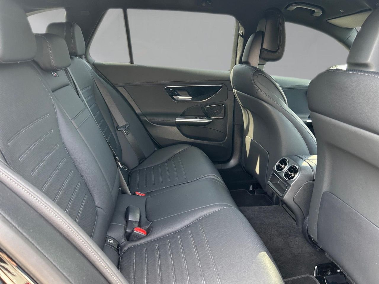 Mercedes-Benz C-Klasse – Bild 13