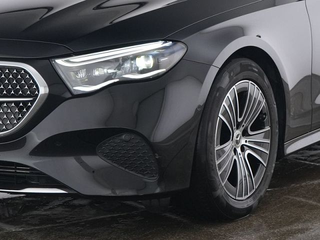 MERCEDES-BENZ E-Class 2025 — imagine 3