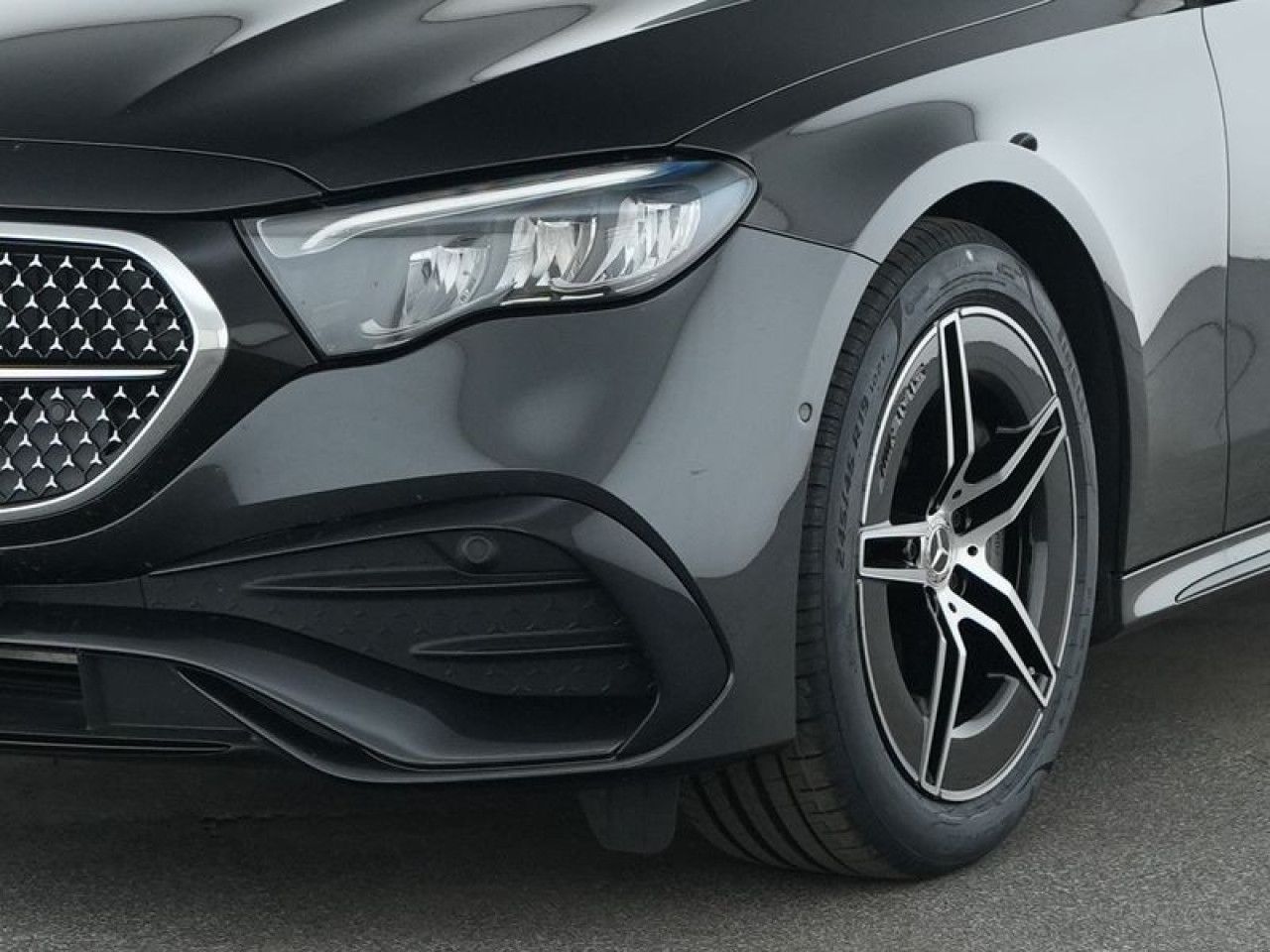 Mercedes-Benz E-Klasse – Bild 8