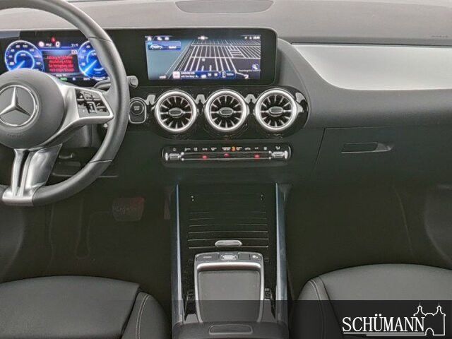 Mercedes-Benz EQA 300