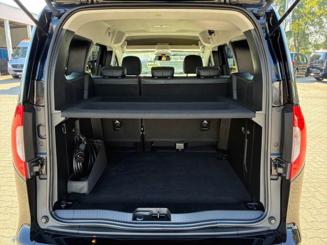 Mercedes-Benz EQT – Bild 7