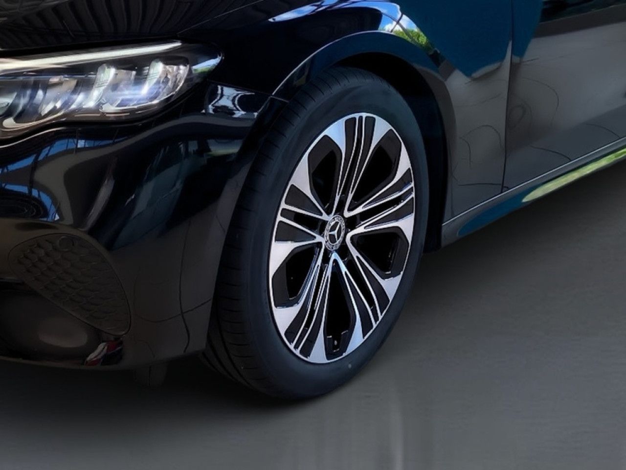 Mercedes-Benz E-Klasse – Bild 4