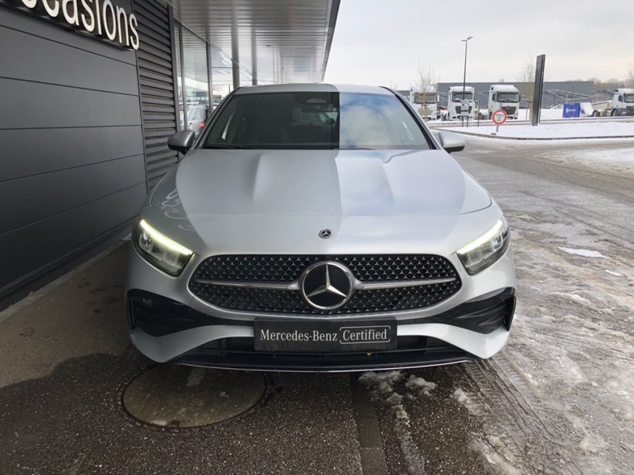 Photo du v&eacute;hicule 2 / 18