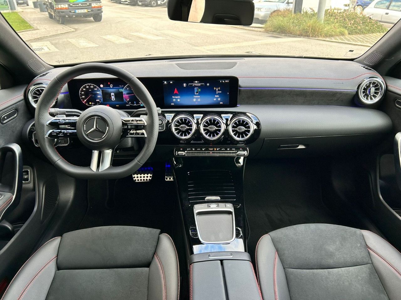 Imagem do ve&iacute;culo 7 / 12