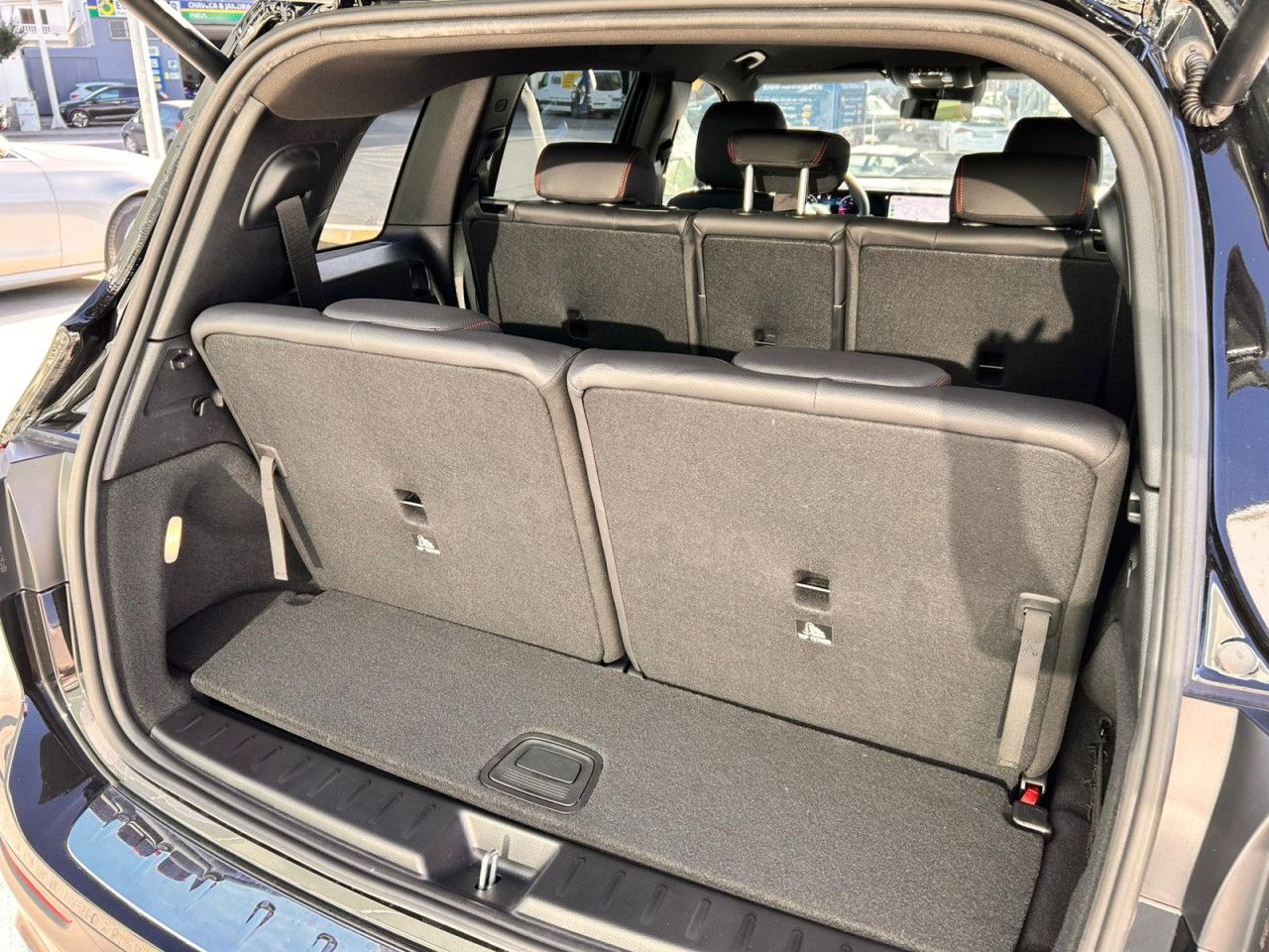 Imagem do veículo 8 / 9