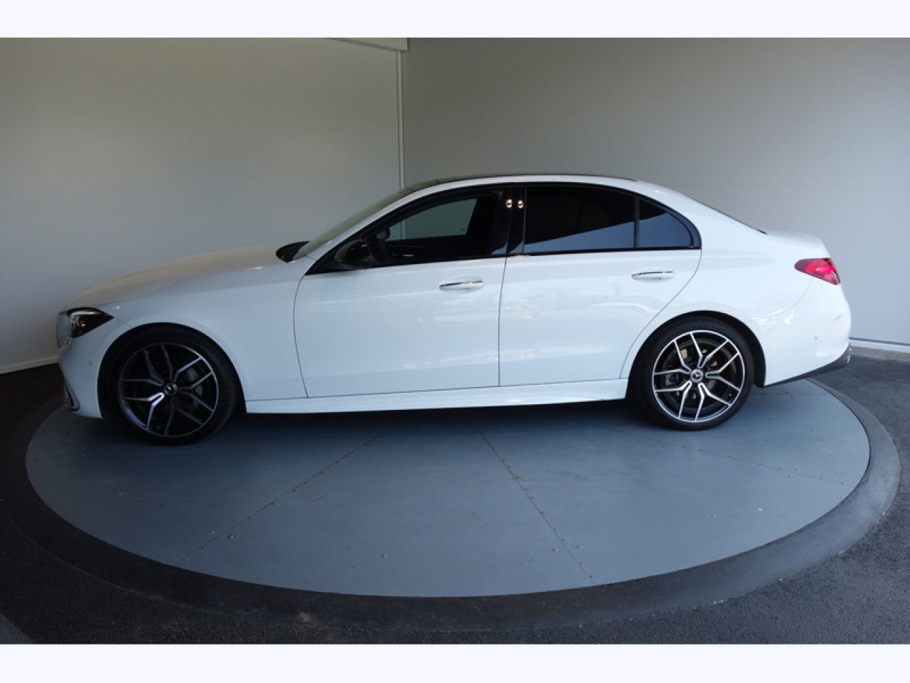 Photo du v&eacute;hicule 6 / 18