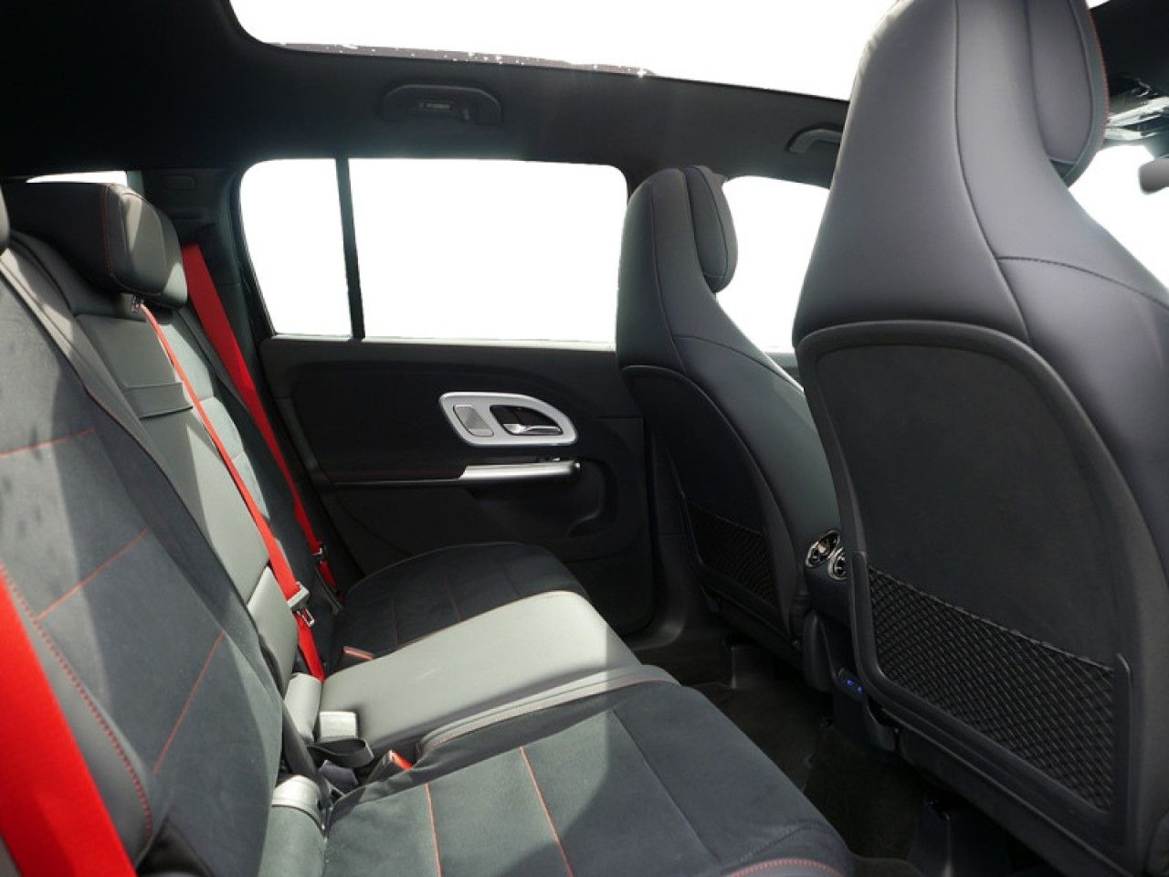 Mercedes-Benz GLB – Bild 6