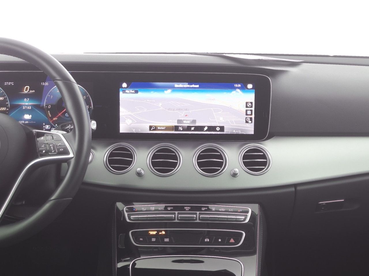 Mercedes-Benz E-Klasse – Bild 18