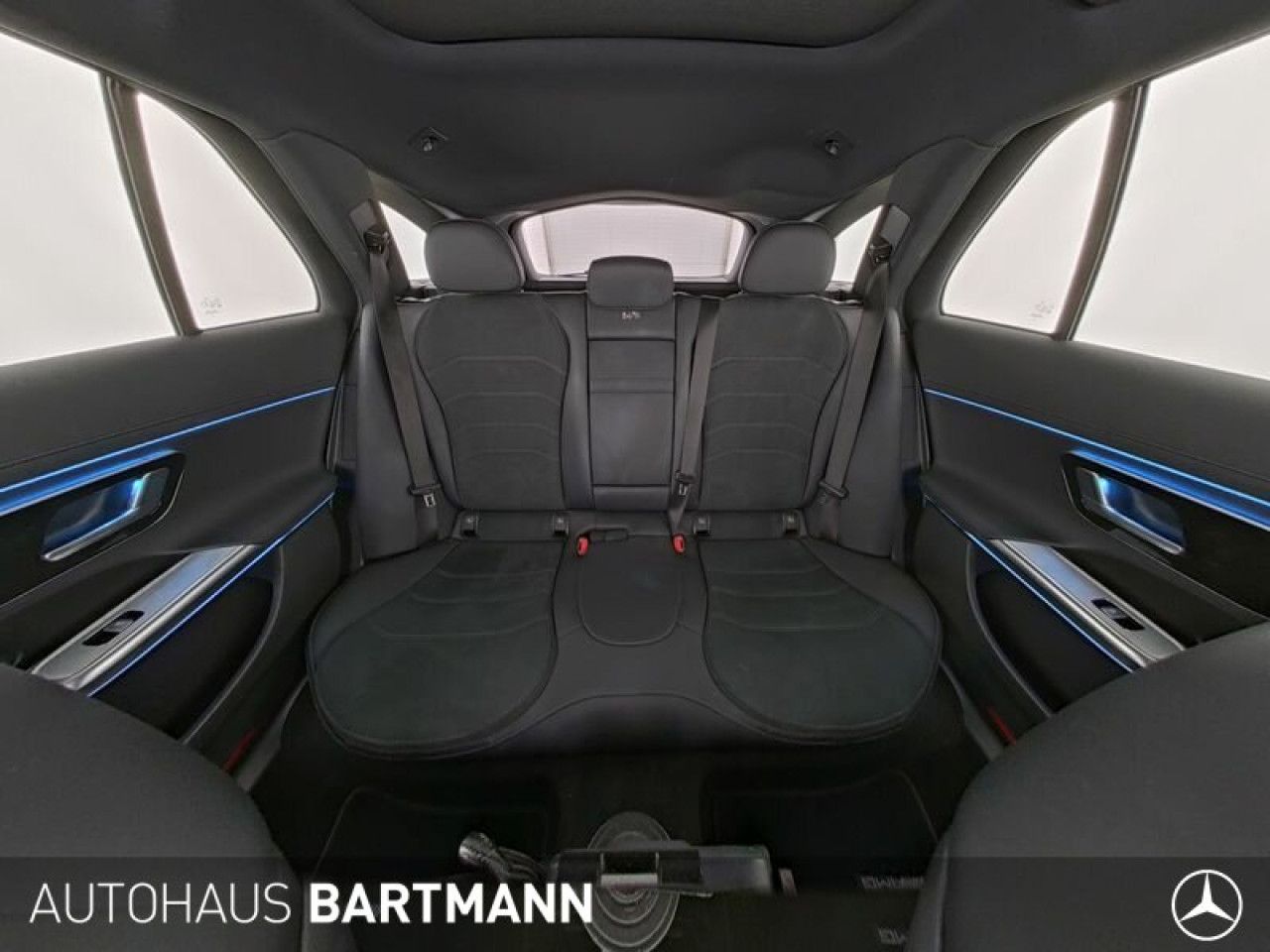 Mercedes-Benz E-Klasse – Bild 10