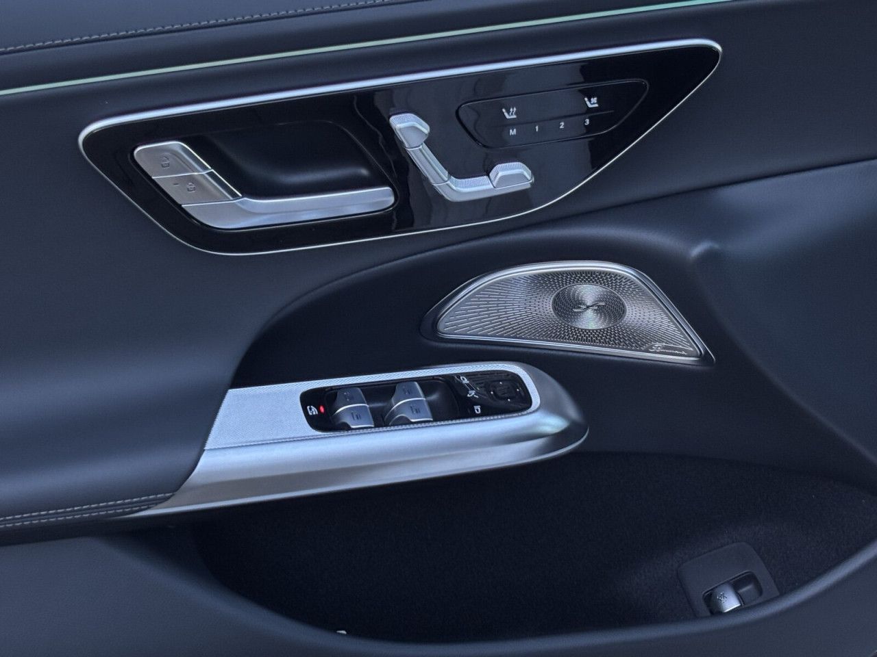 Mercedes-Benz E-Klasse – Bild 15