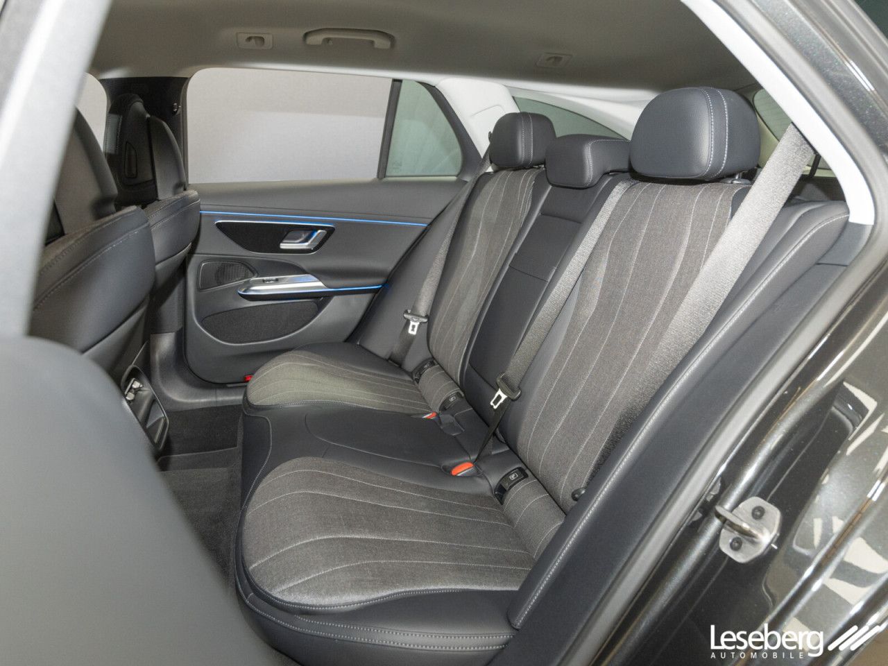 Mercedes-Benz E-Klasse – Bild 14