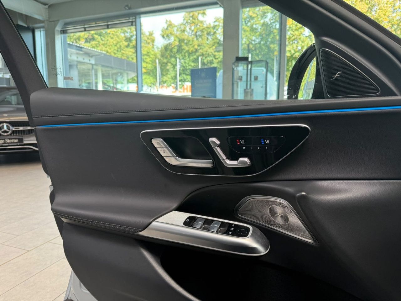 Mercedes-Benz E-Klasse – Bild 26