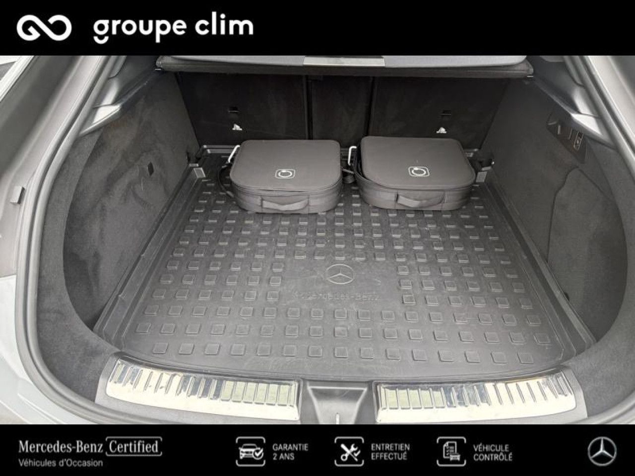 Photo du v&eacute;hicule 12 / 18