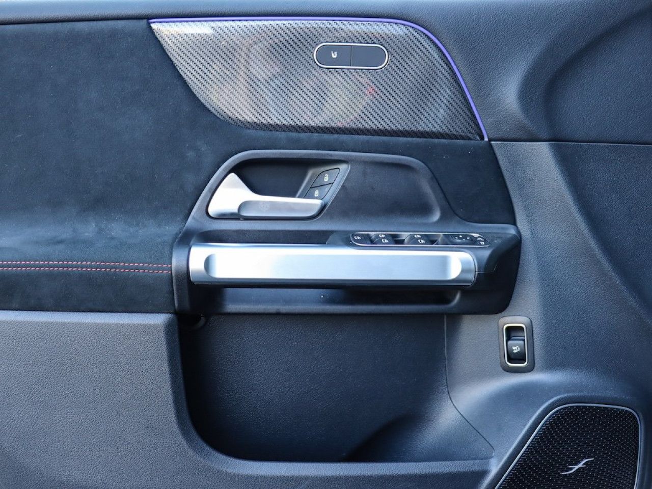 Mercedes-Benz GLB – Bild 18