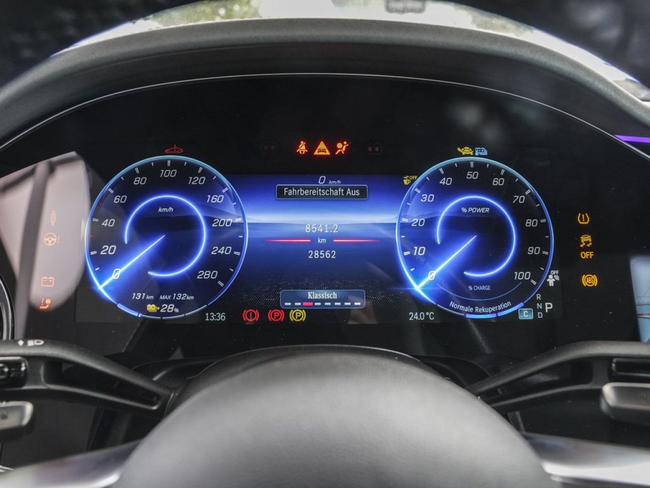 Mercedes-Benz EQE SUV – Bild 17