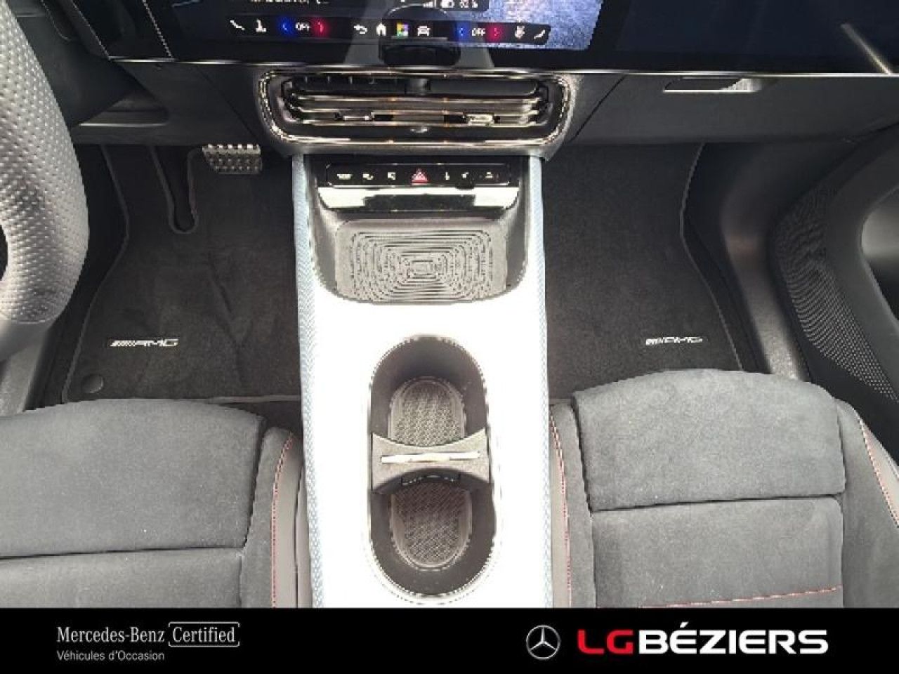 Photo du v&eacute;hicule 13 / 18