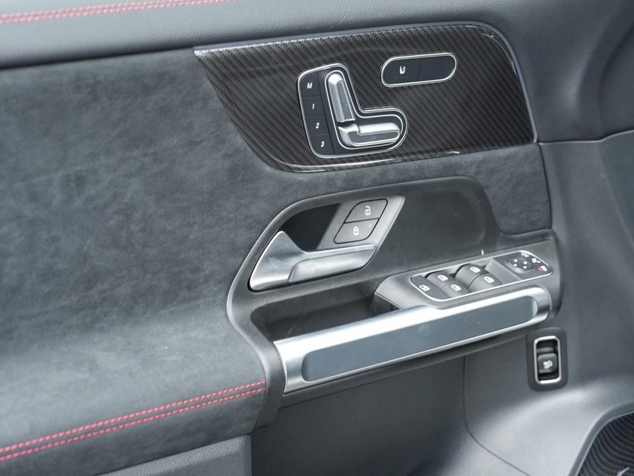 Mercedes-Benz GLB – Bild 17