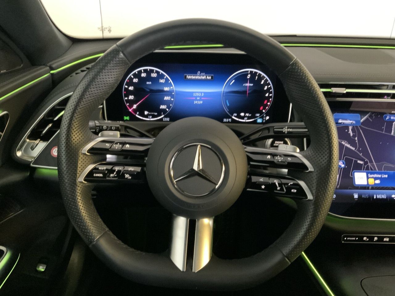 Mercedes-Benz E-Klasse – Bild 10