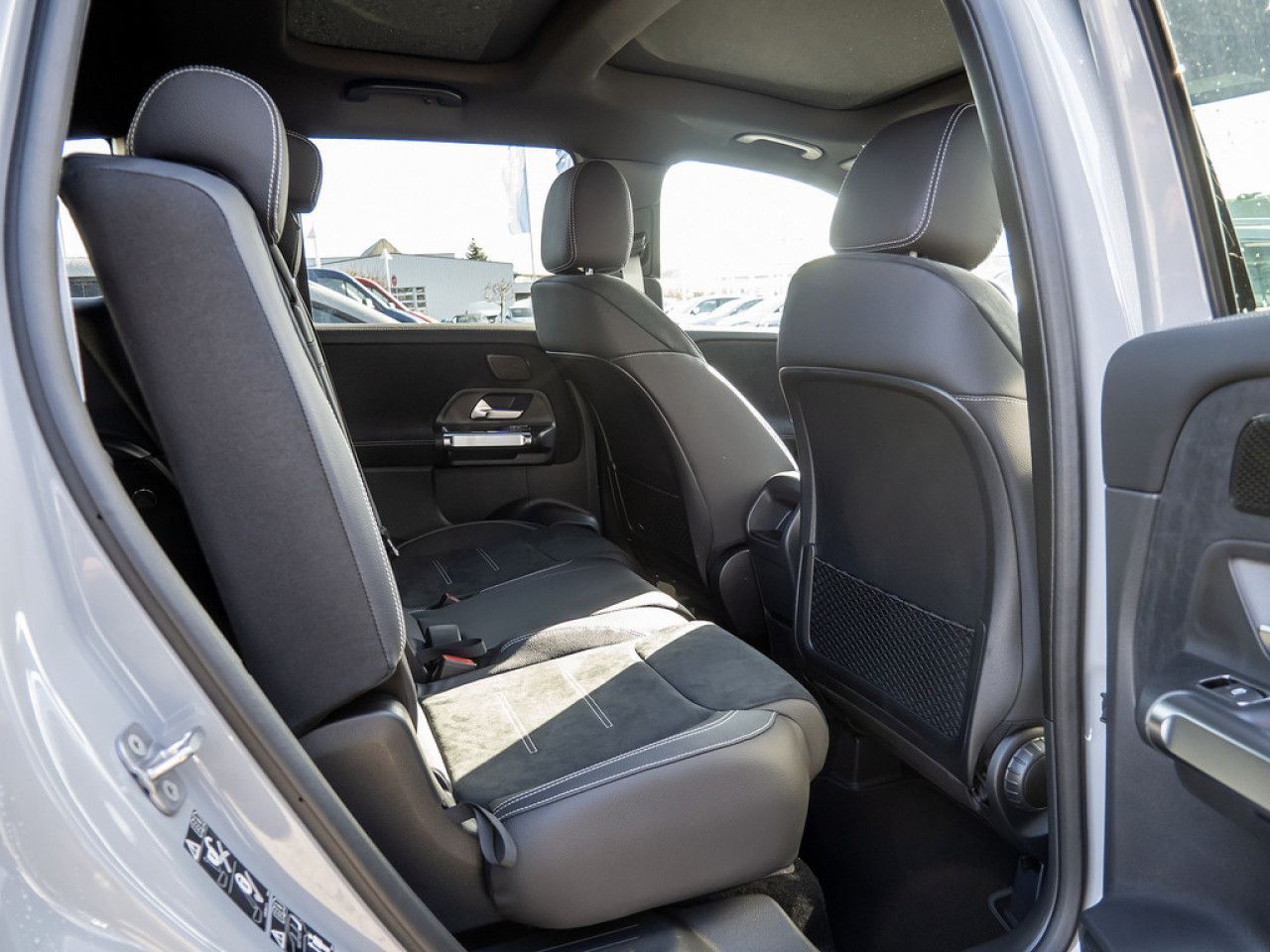 Mercedes-Benz GLB – Bild 4