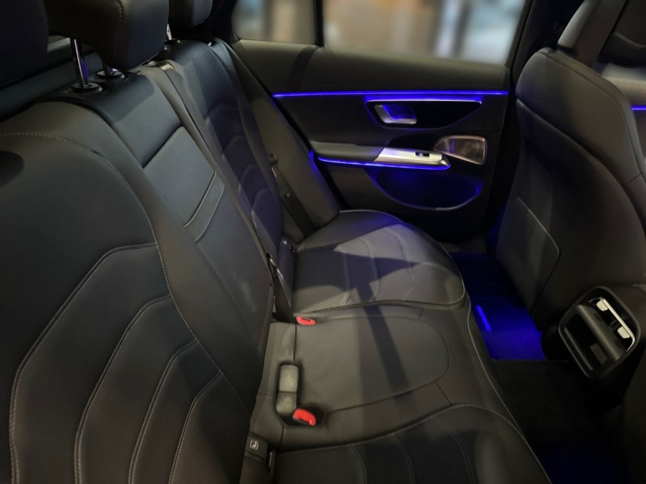 Mercedes-Benz E-Klasse – Bild 11