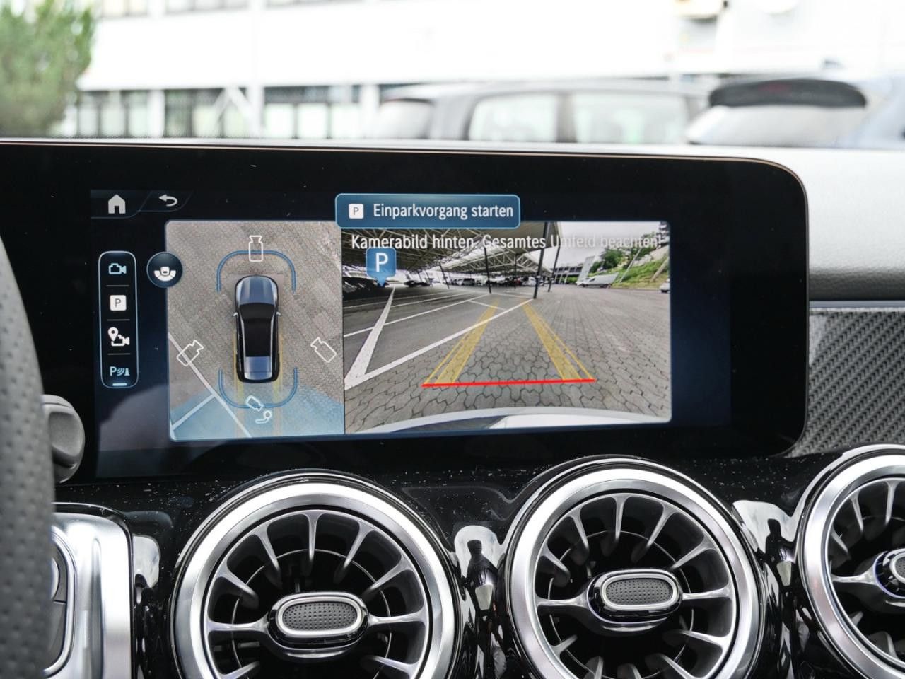 Mercedes-Benz GLB – Bild 12