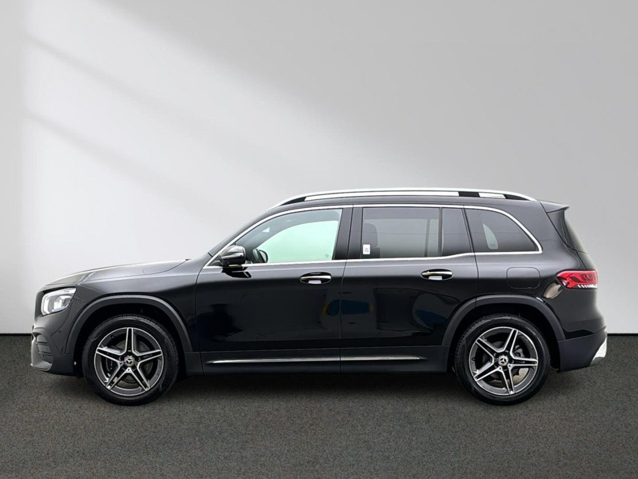 Mercedes-Benz GLB – Bild 2
