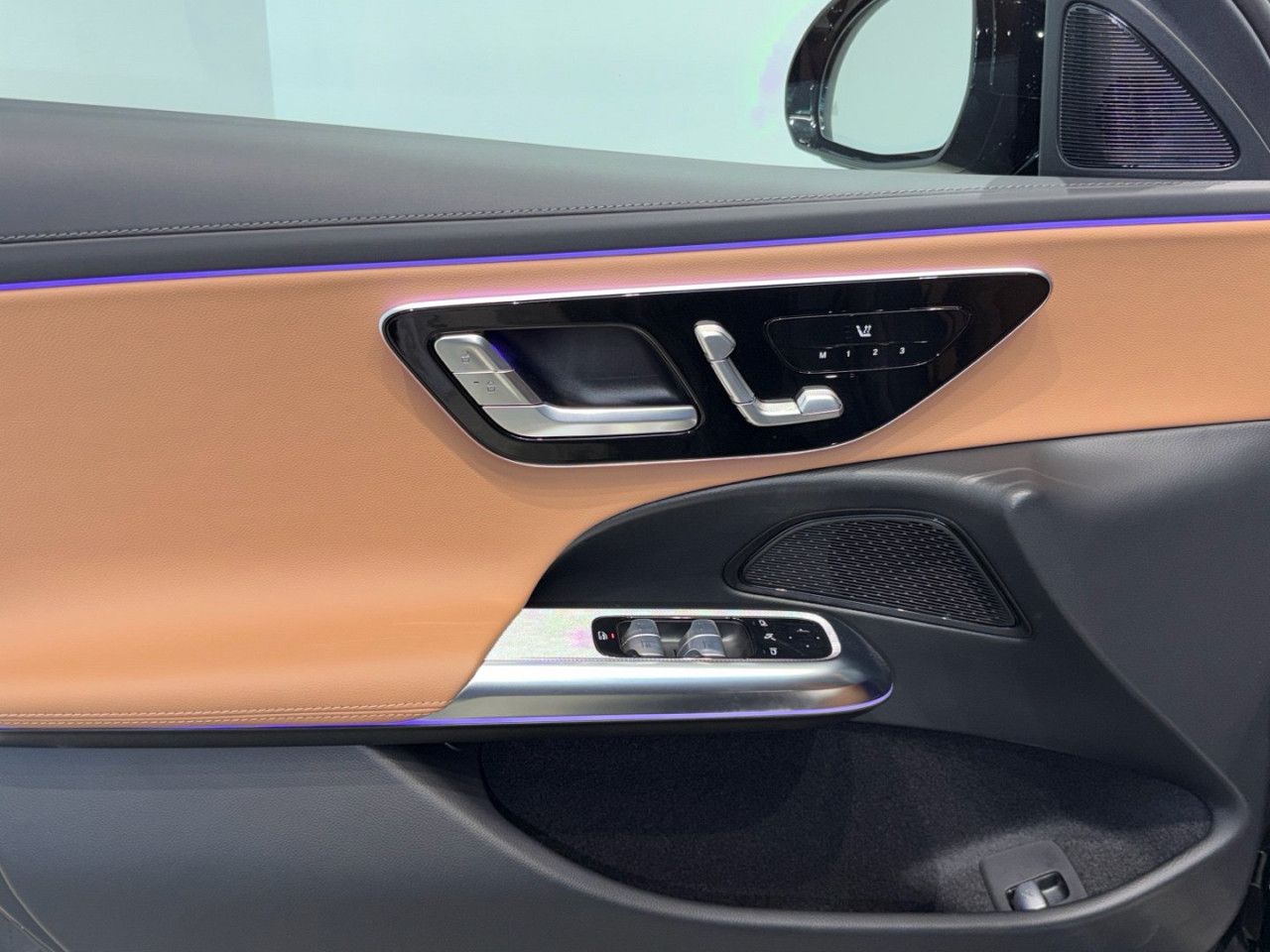 Mercedes-Benz E-Klasse – Bild 14