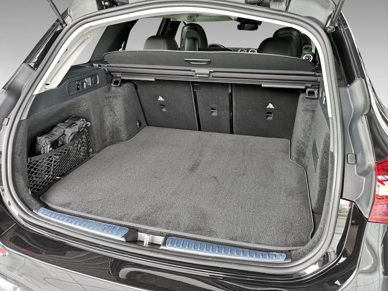 Mercedes-Benz C-Klasse – Bild 21