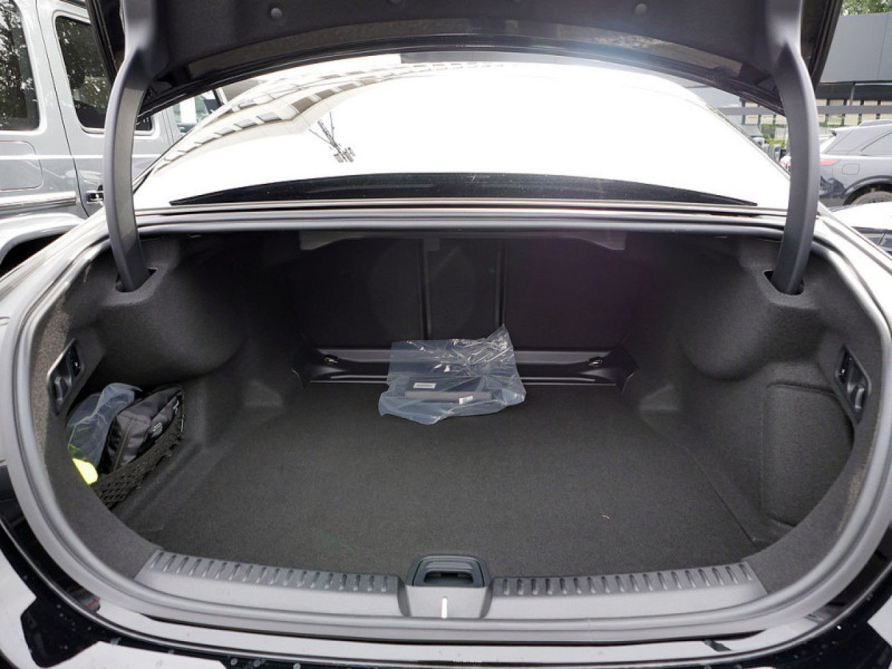 Mercedes-Benz E-Klasse – Bild 10