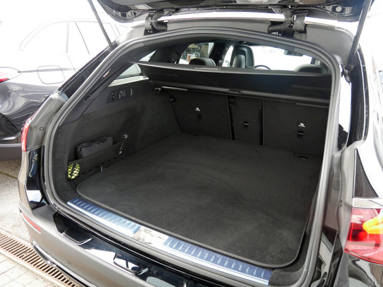Mercedes-Benz E-Klasse – Bild 11