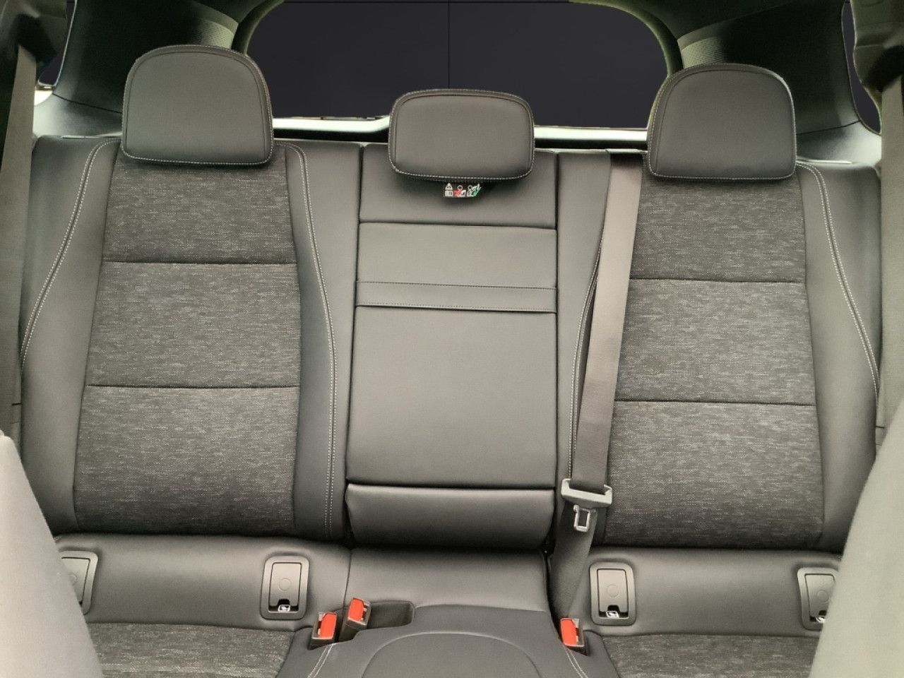 Mercedes-Benz GLB – Bild 13