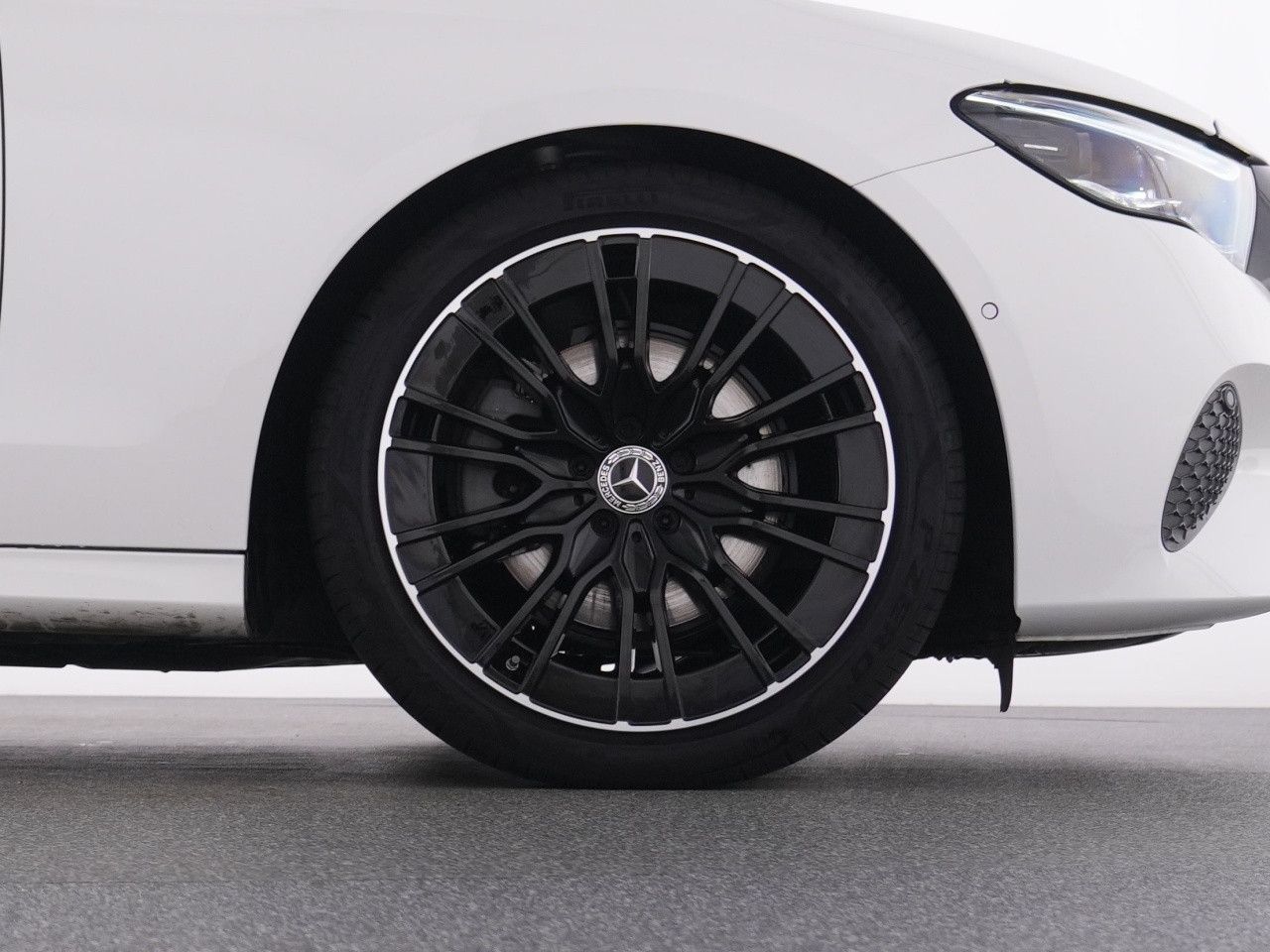 Mercedes-Benz E-Klasse – Bild 21
