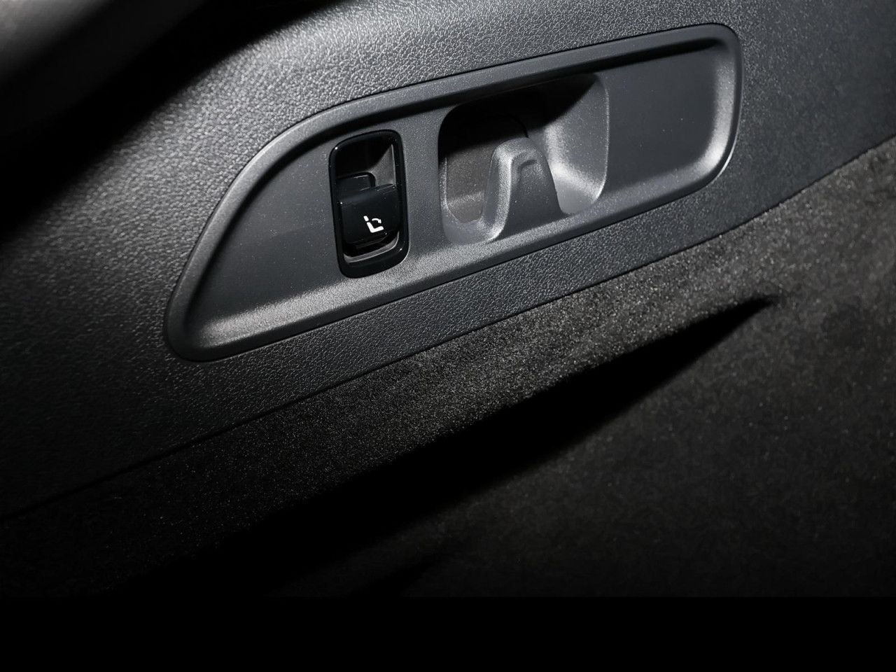 Mercedes-Benz E-Klasse – Bild 25