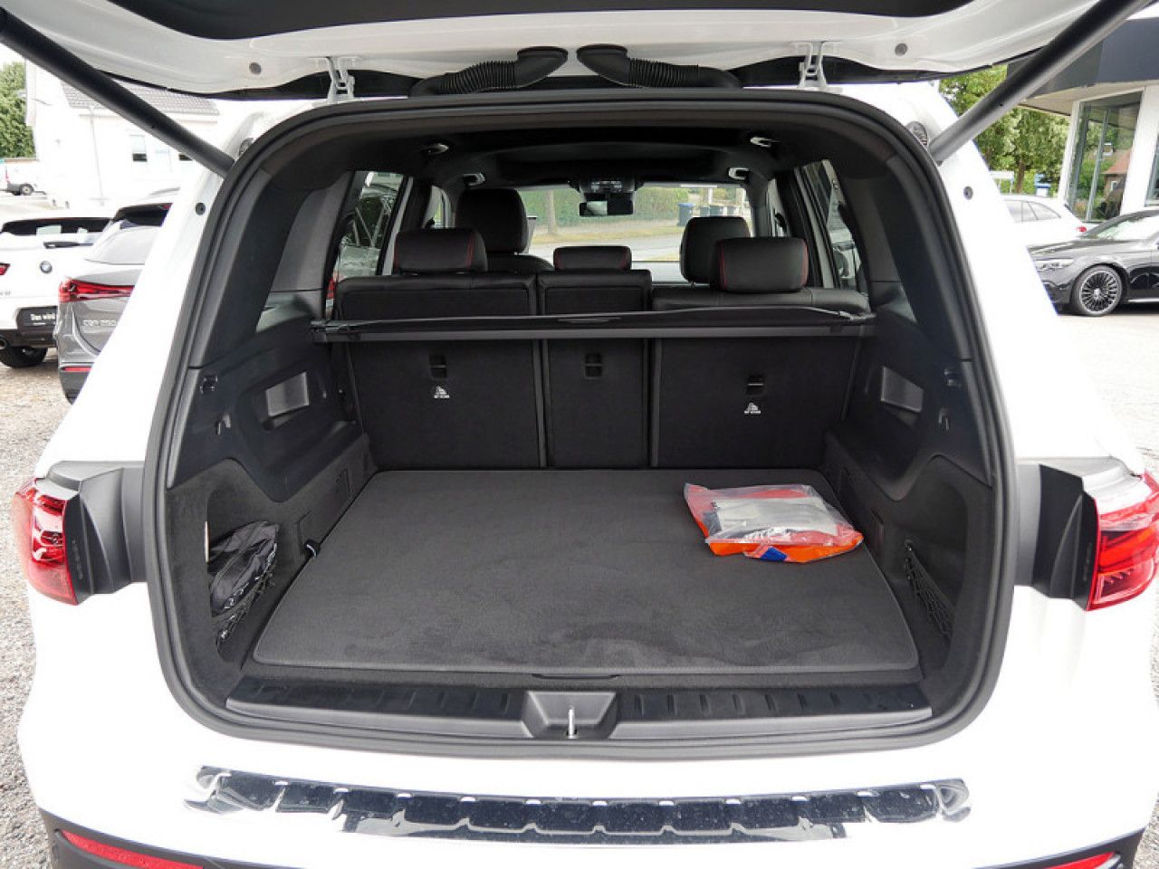 Mercedes-Benz GLB – Bild 11