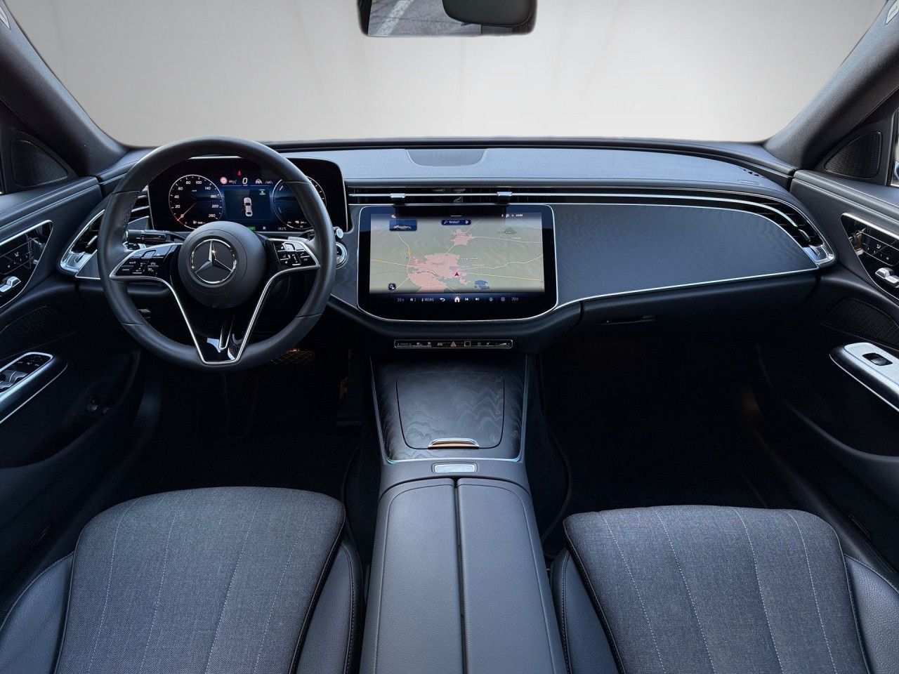 Mercedes-Benz E-Klasse – Bild 20