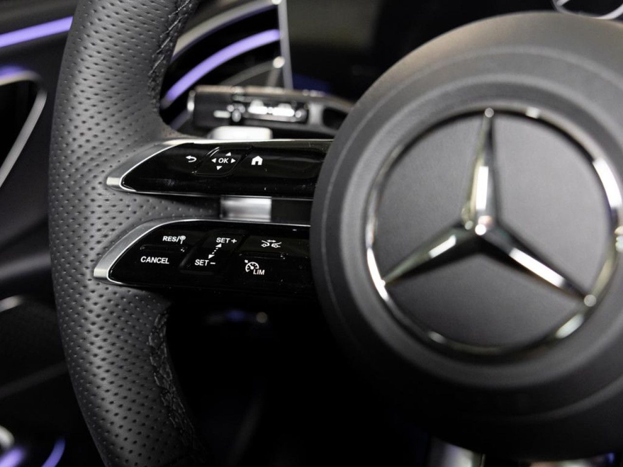 Mercedes-Benz E-Klasse – Bild 15