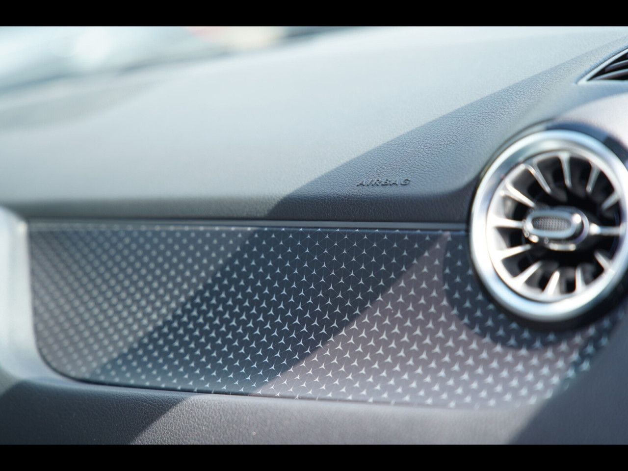 Fahrzeugbild 24 / 30