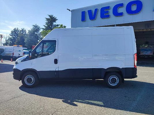 Immagine del veicolo 2 / 10