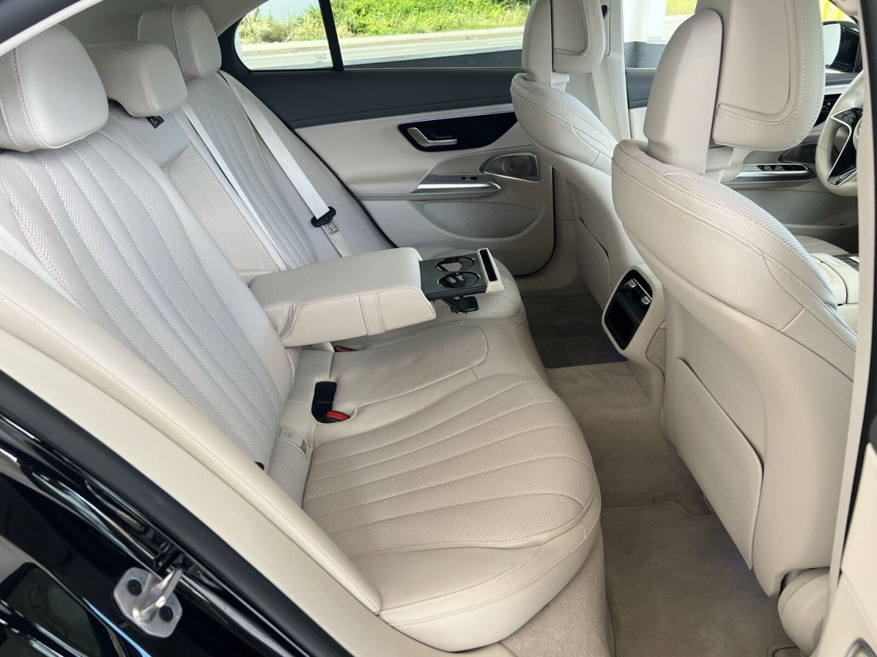Mercedes-Benz E-Klasse – Bild 20