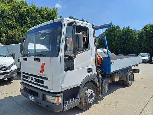 Vehicle image 1 / 7