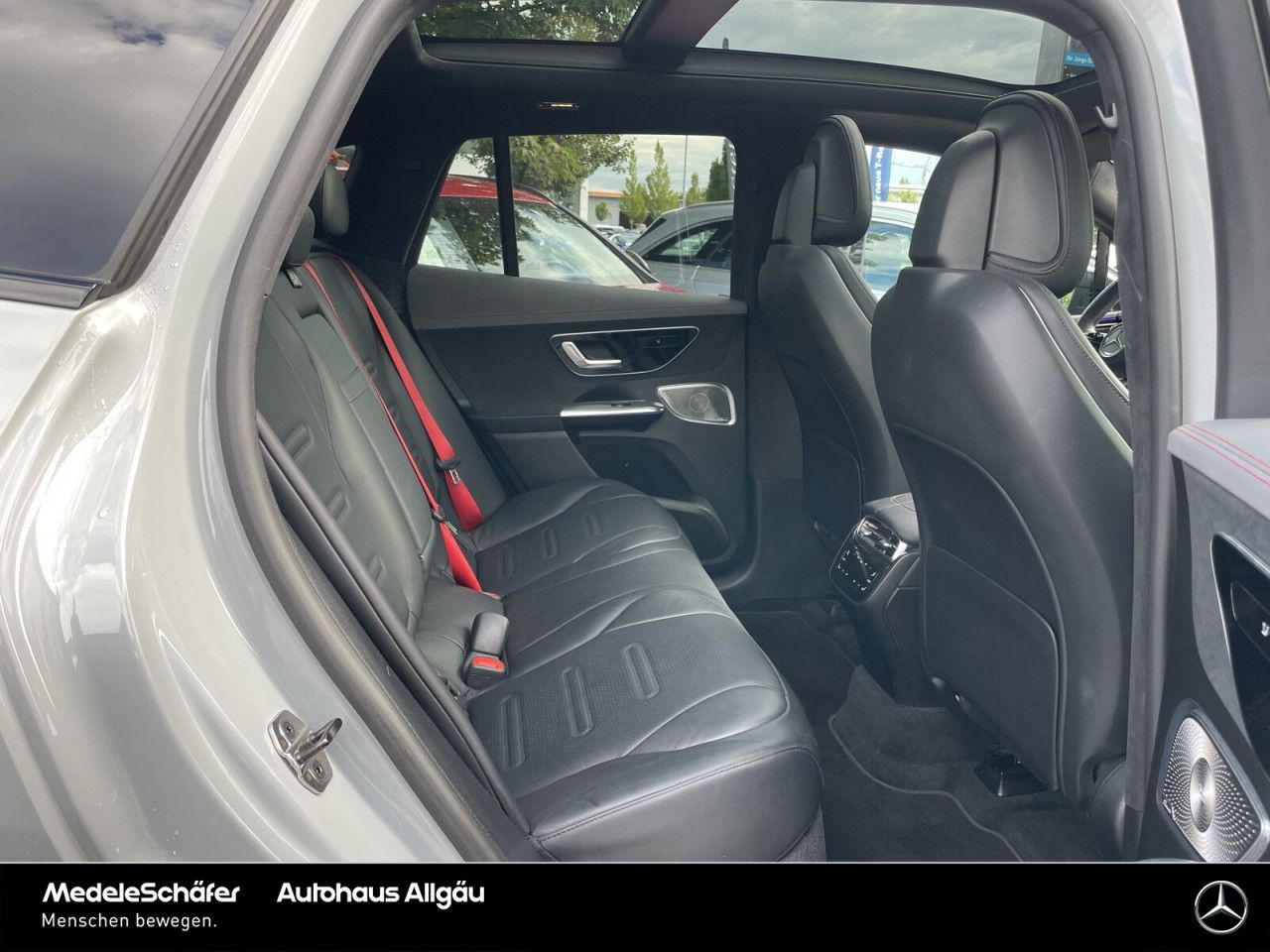 Mercedes-Benz EQE SUV – Bild 11