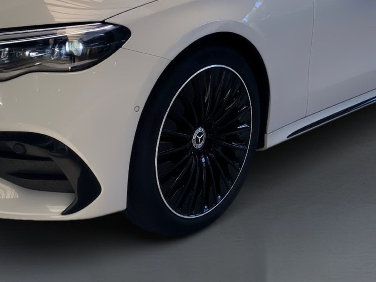 Mercedes-Benz E-Klasse – Bild 4