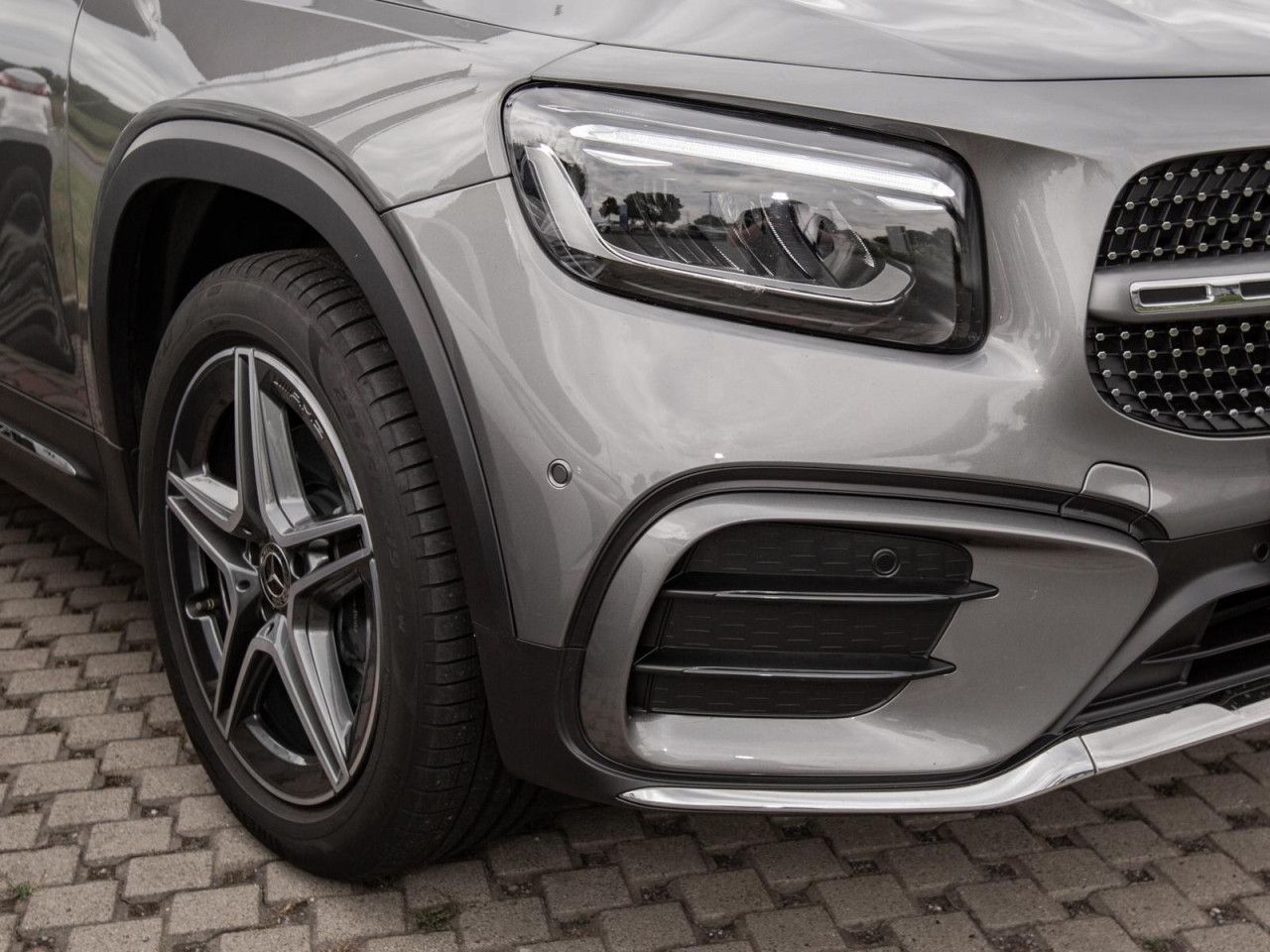 Mercedes-Benz GLB – Bild 2
