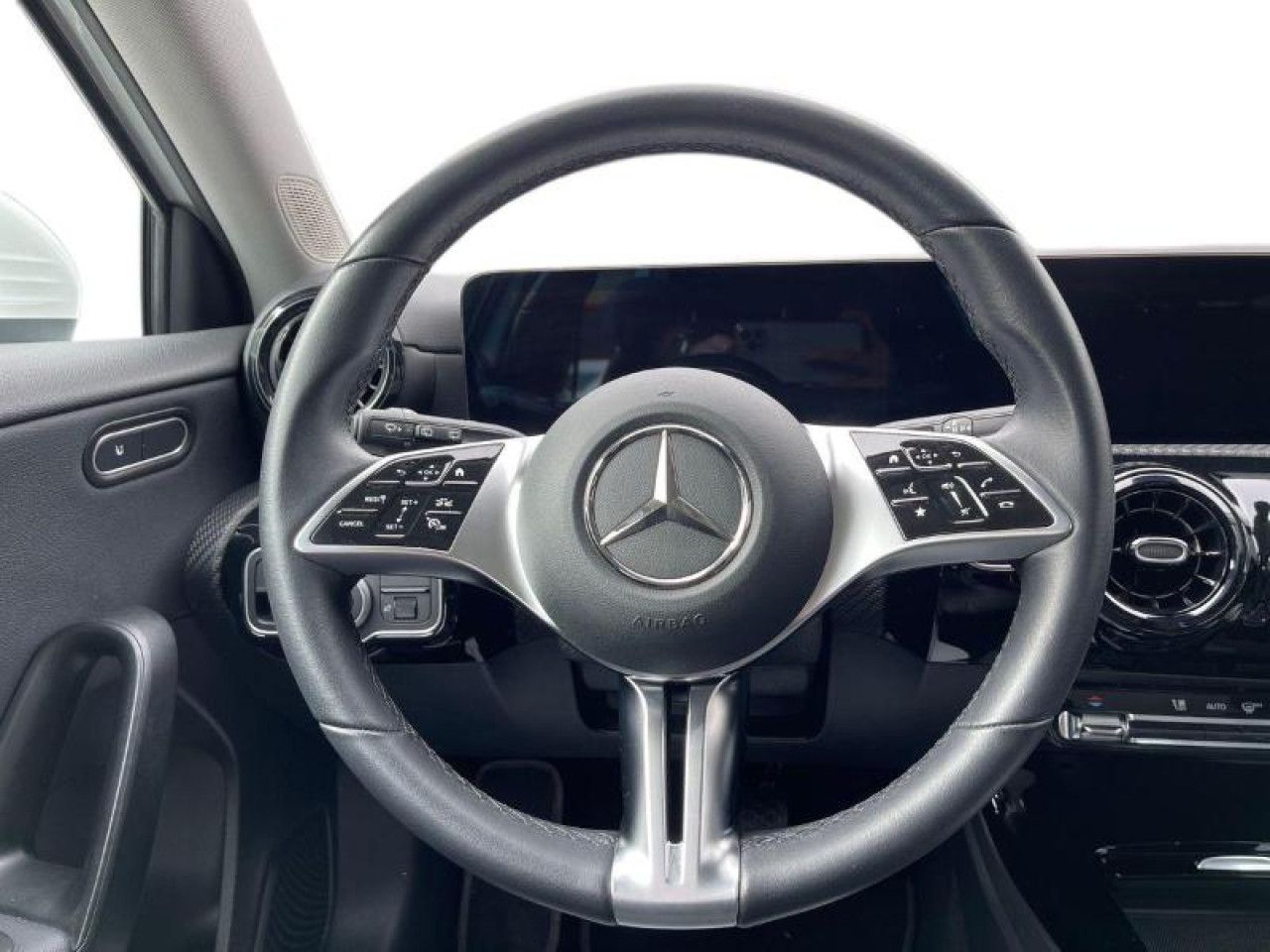 Imagem do ve&iacute;culo 13 / 20