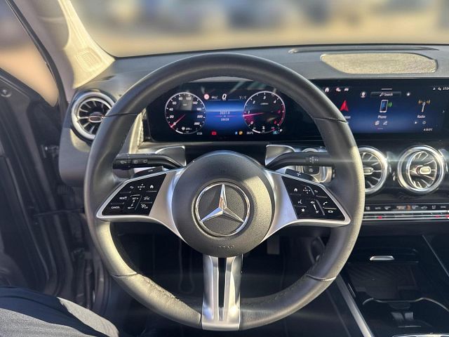 MERCEDES-BENZ GLB 2025 — imagine 2