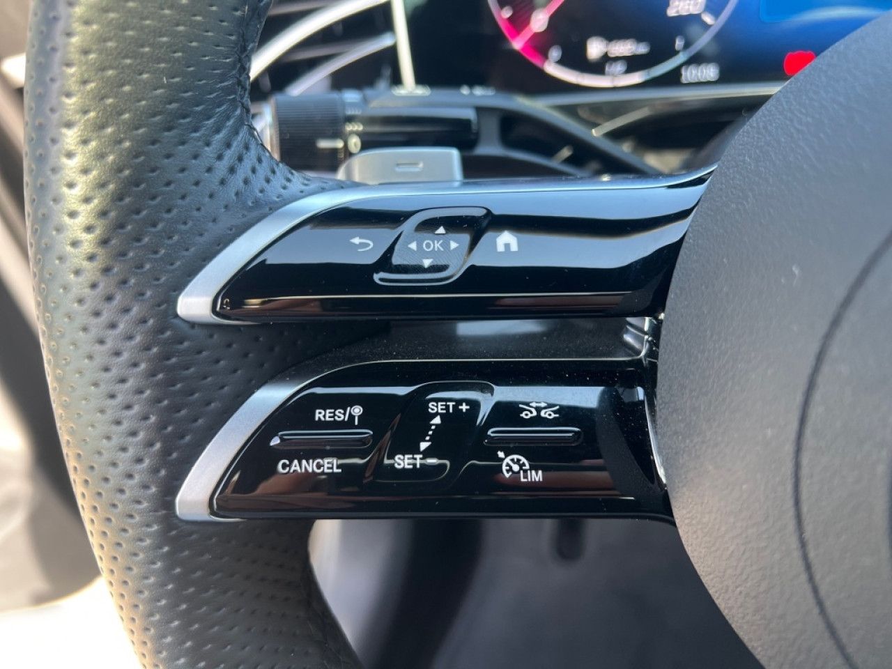 Mercedes-Benz E-Klasse – Bild 11