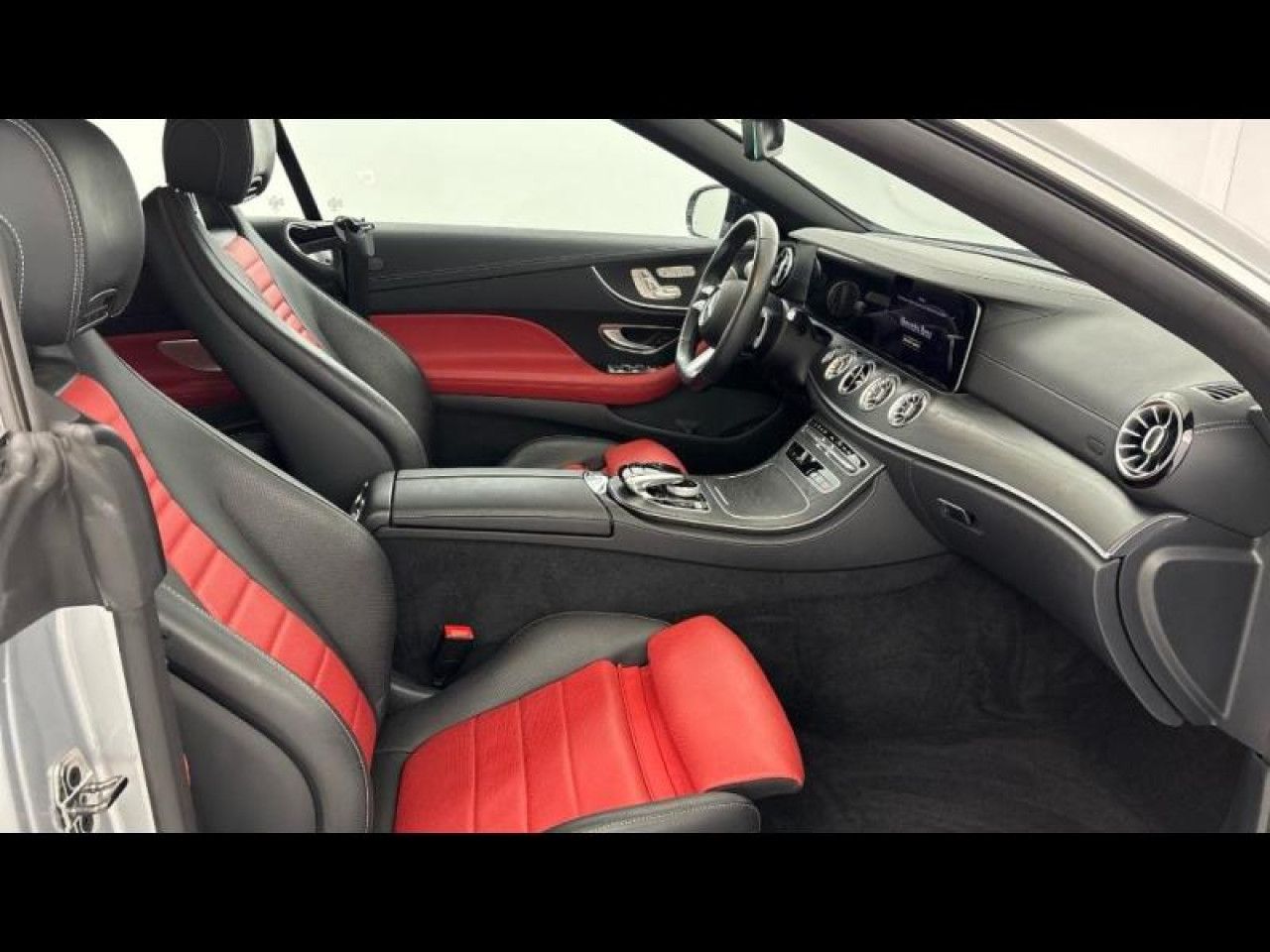 Photo du véhicule 15 / 16