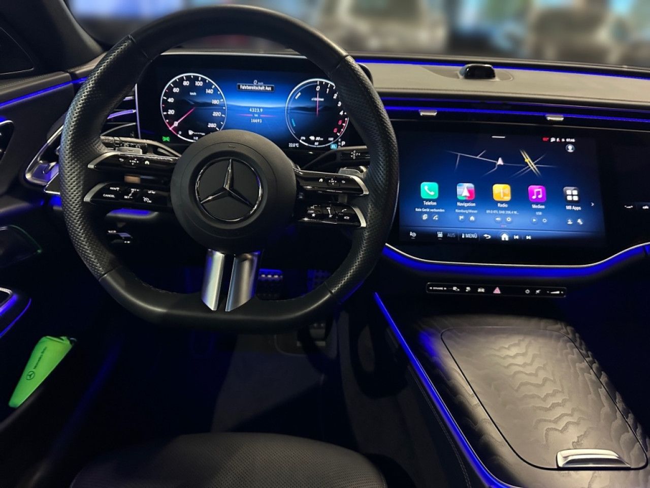 Mercedes-Benz E-Klasse – Bild 9