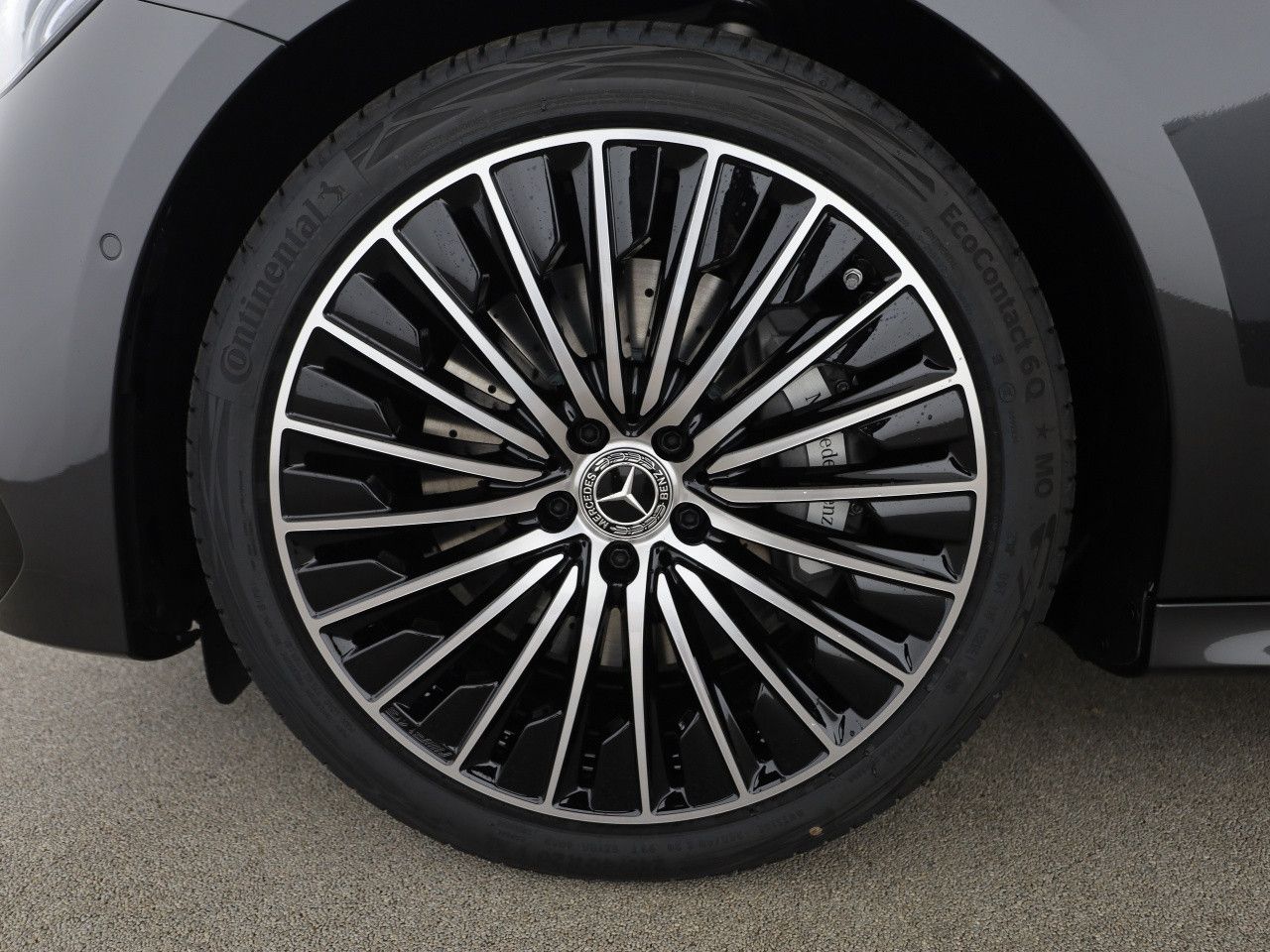 Mercedes-Benz E-Klasse – Bild 16